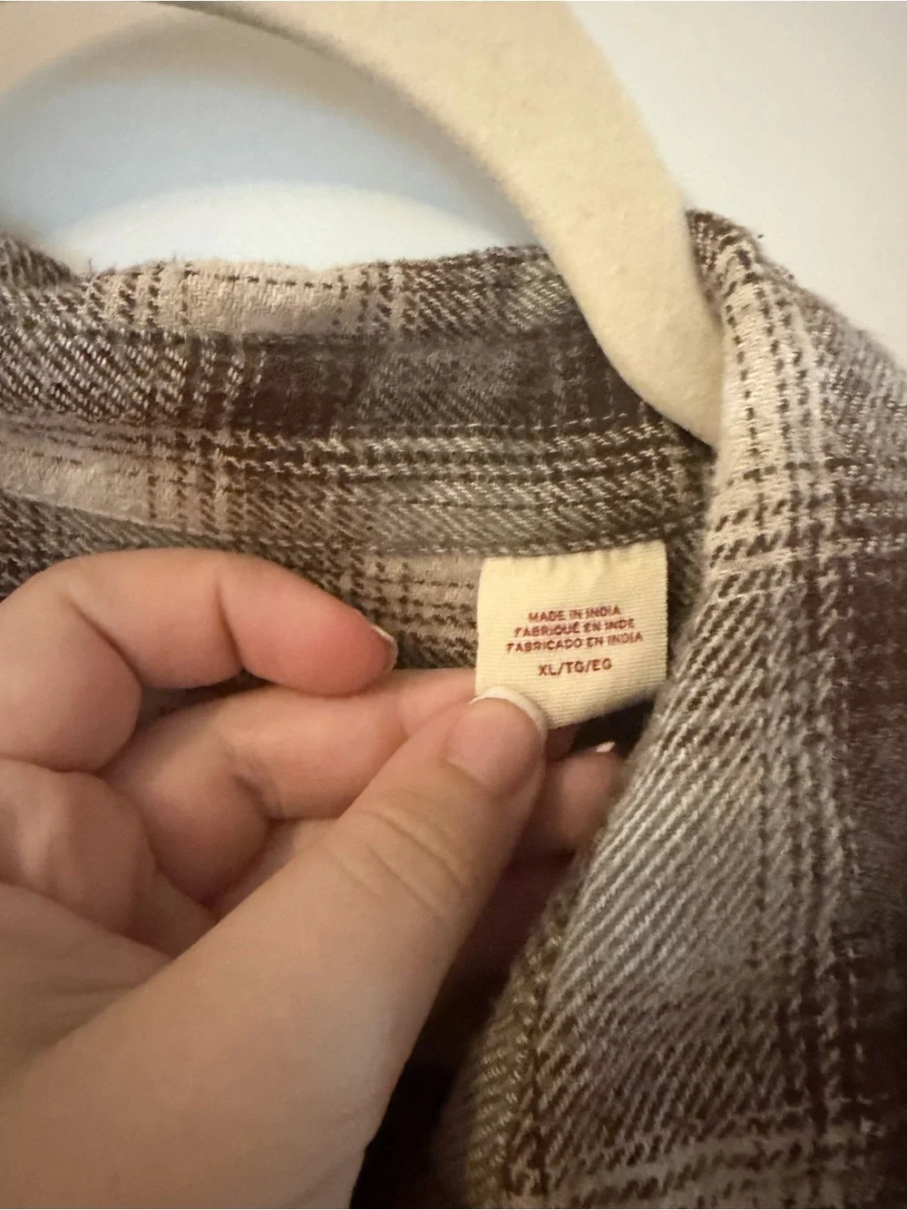 Levi's Men's Brown and Cream Plaid Button-Down Shirt